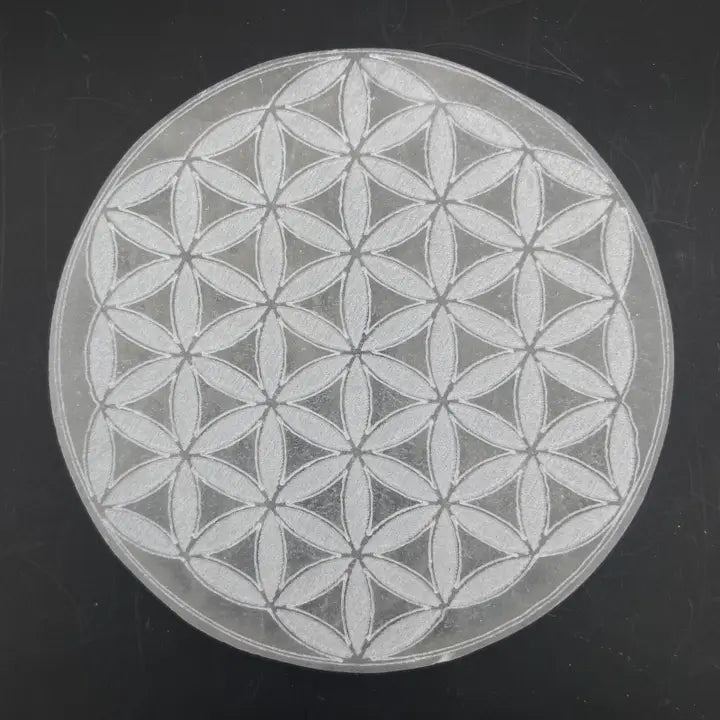 Plaque de Rechargement Fleur de Vie en Sélénite – 10 cm