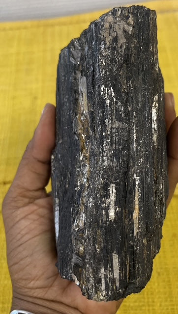 Tourmaline noire brute – Grande pièce naturelle – 976 g