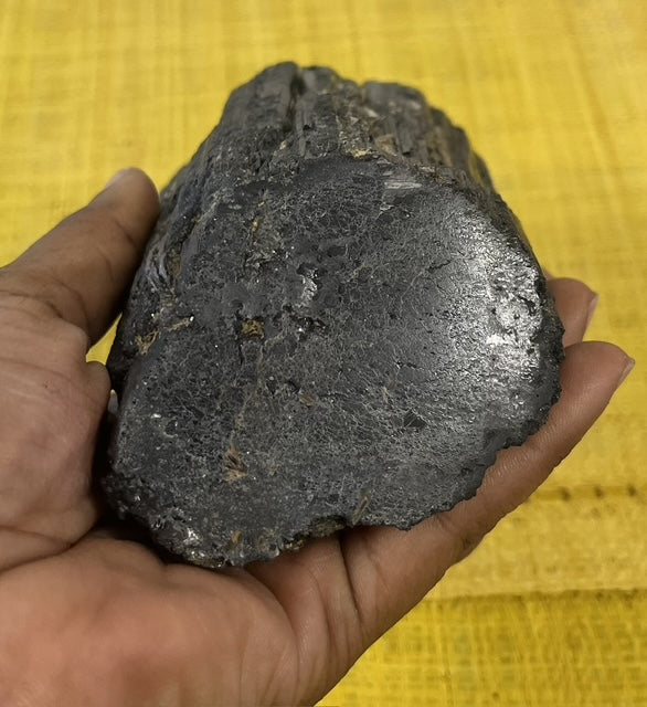 Tourmaline noire brute – Grande pièce naturelle – 976 g