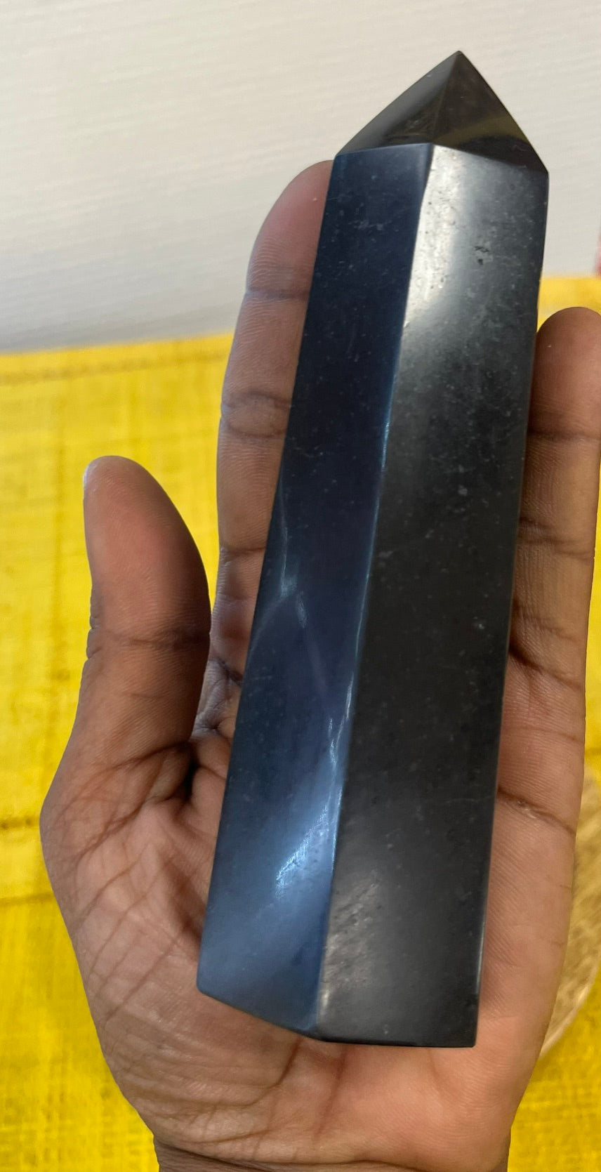 Pointe de Tourmaline noire naturelle – Obélisque poli – Pièce unique 386 g