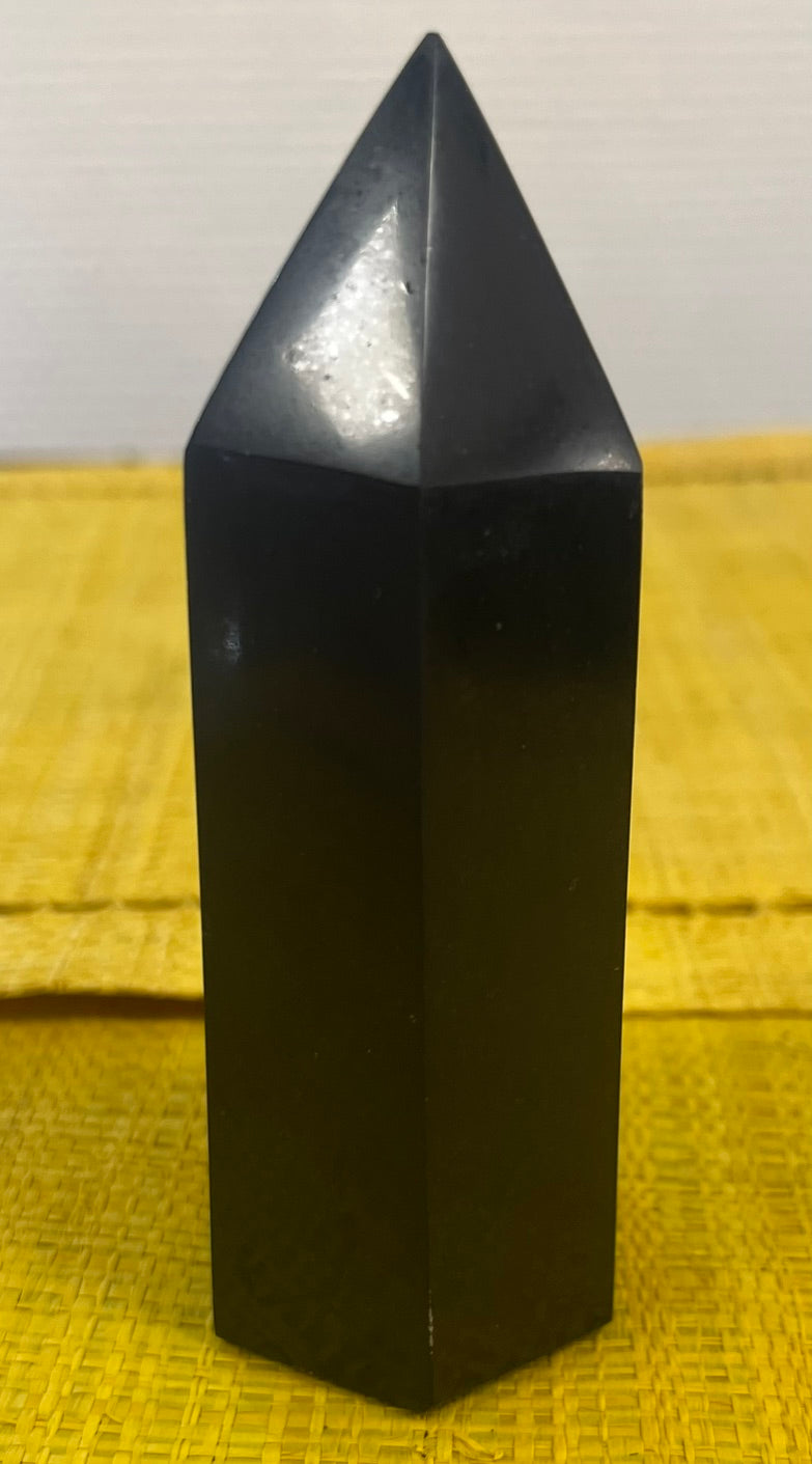 🖤 Pointe de Tourmaline noire naturelle – Obélisque poli – Pièce unique 324 g