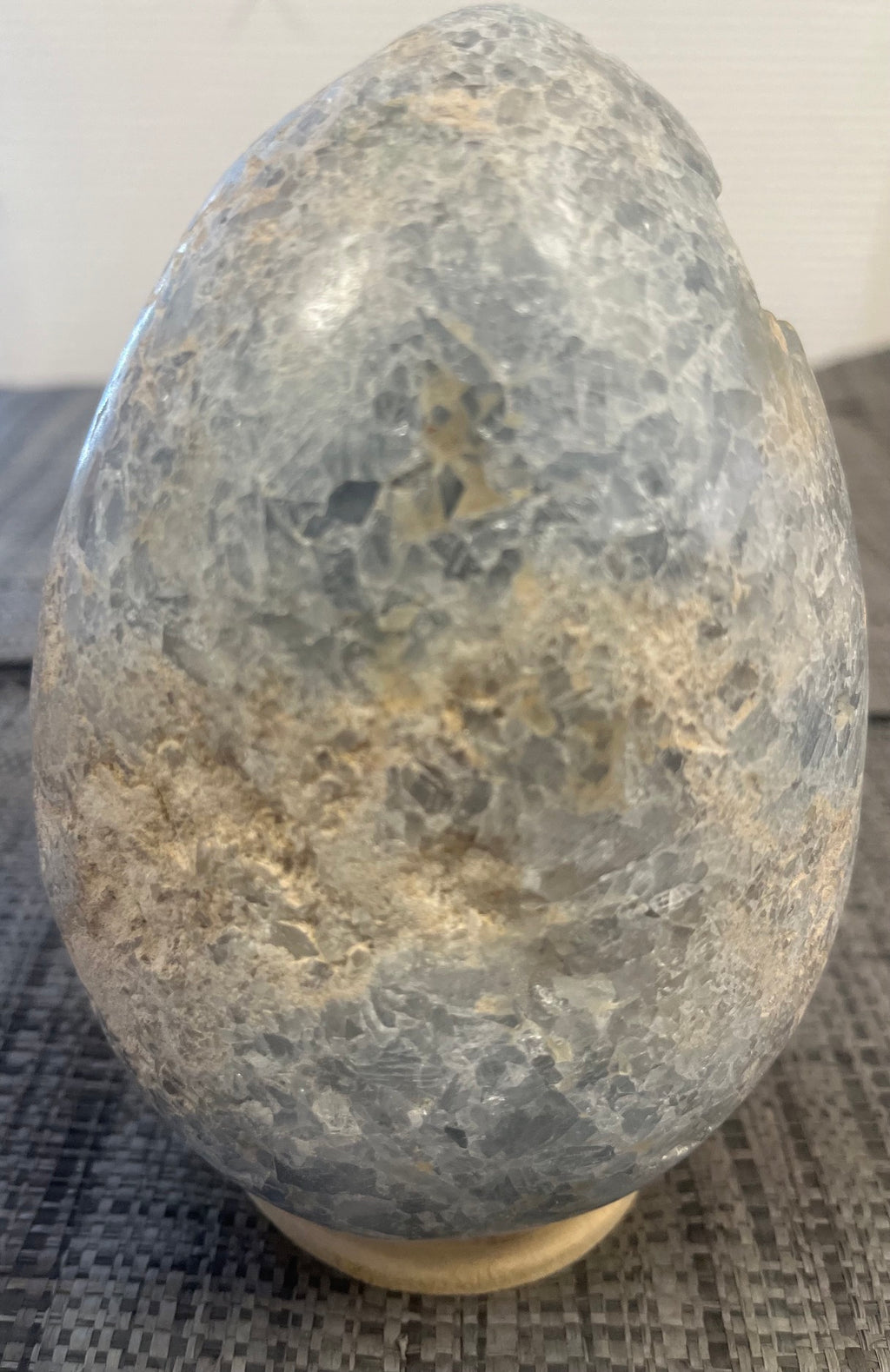 Œuf en Célestine naturelle – Grande géode cristallisée bleue – Pièce unique ✨