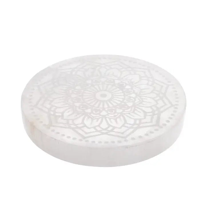 Plaque de Rechargement en Sélénite – Mandala 10 cm