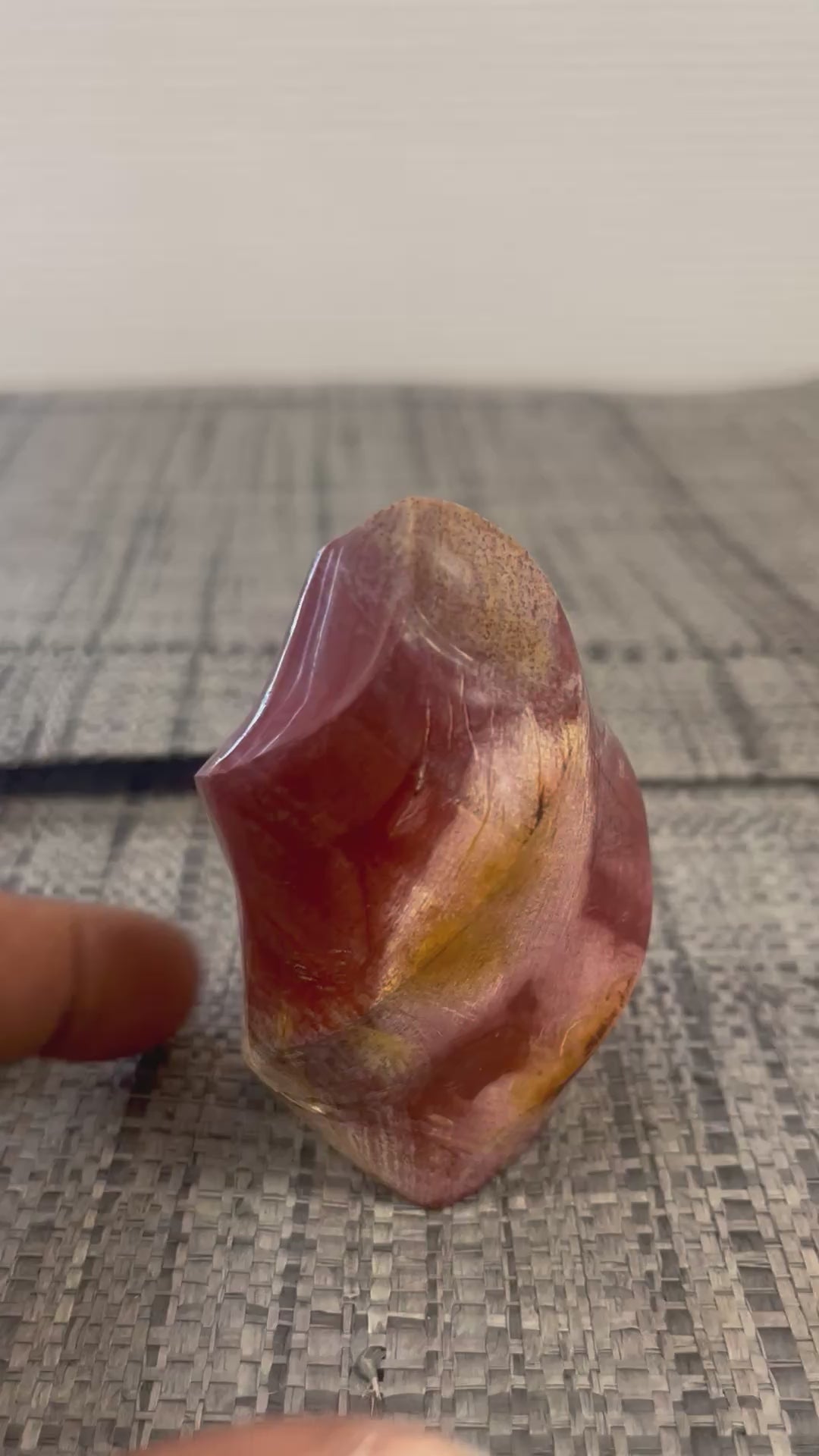 🔥 Flamme en Bois Fossilisé naturel – Pièce unique