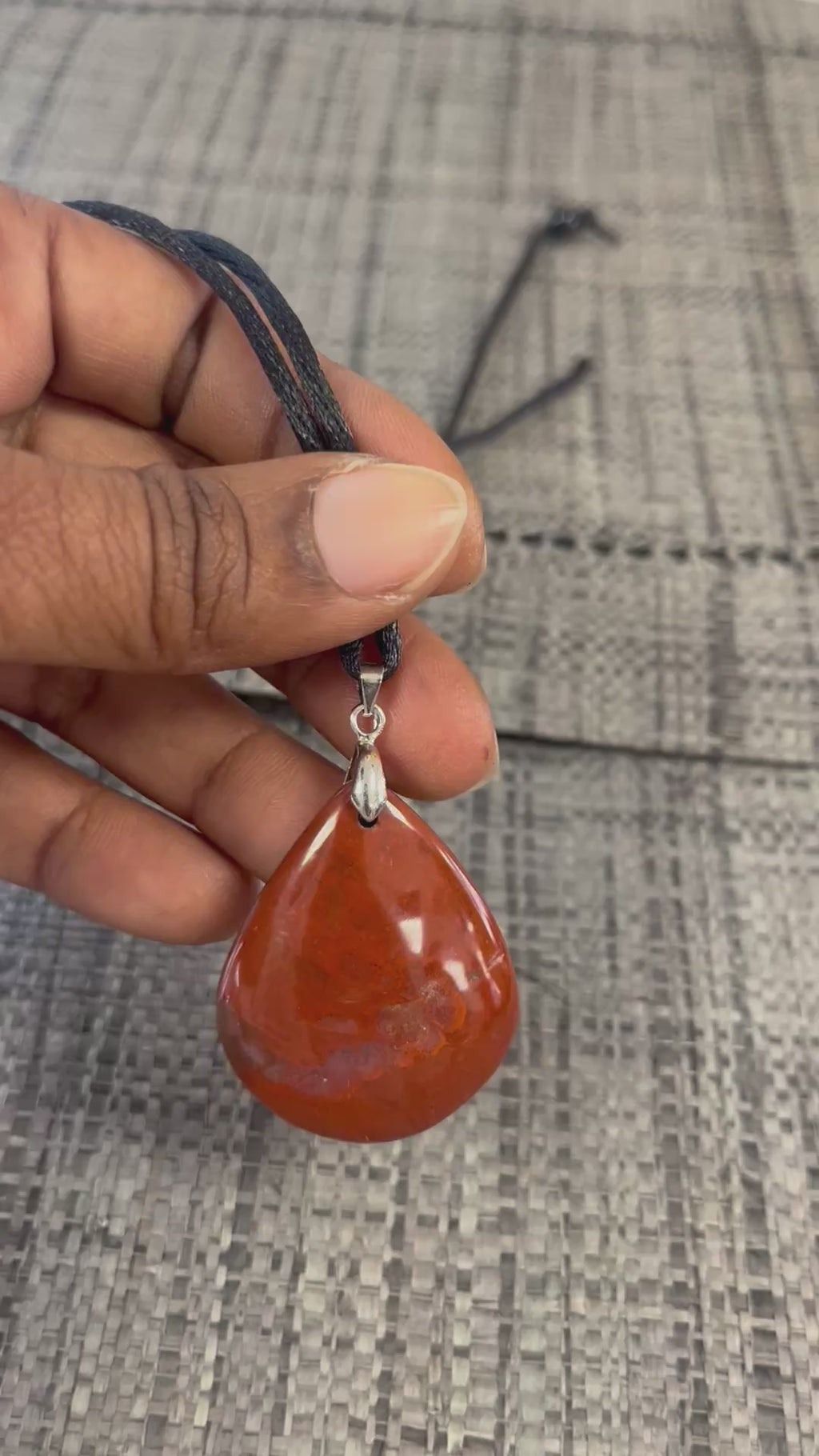 ❤️ Pendentif Jaspe rouge naturel – Forme goutte ronde polie – Pièce unique